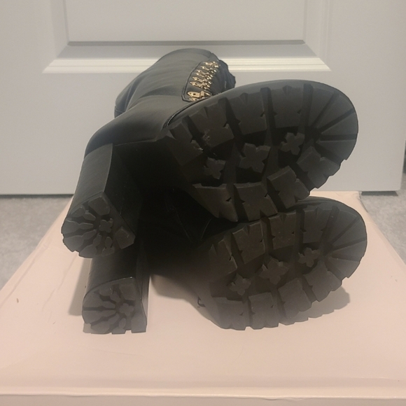 Eliza Lace-Up Heeled Boot/Zip closure 4.5" heel - Picture 4 of 5